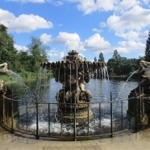 Tazza Fountain, Italian Gardens, Kensington, London, England, UK.
