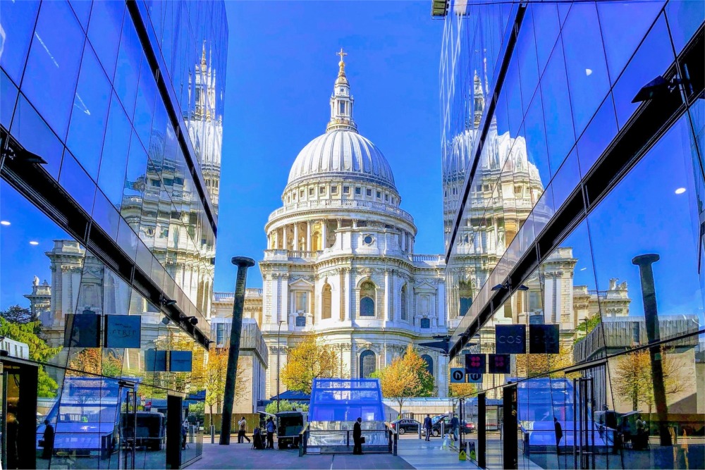 The eastern facade of St Paul's Cathedral in London, England.